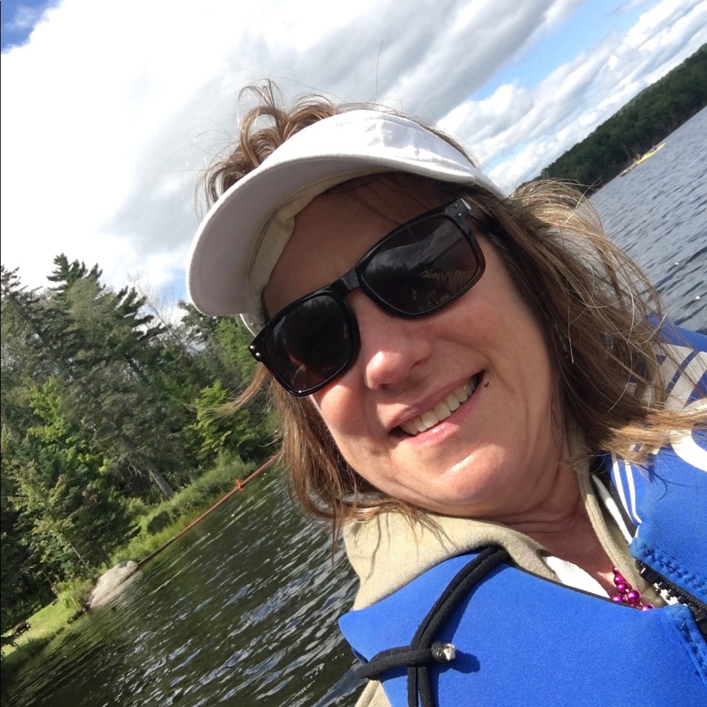 Meet your Posher, Regina